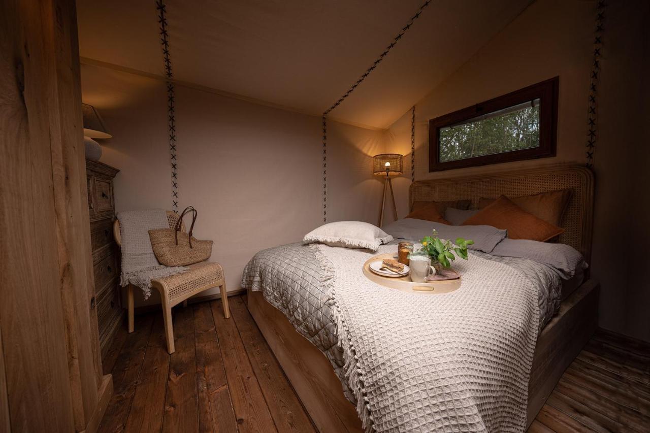 Urzeka Hotel Drzewce  ภายนอก รูปภาพ