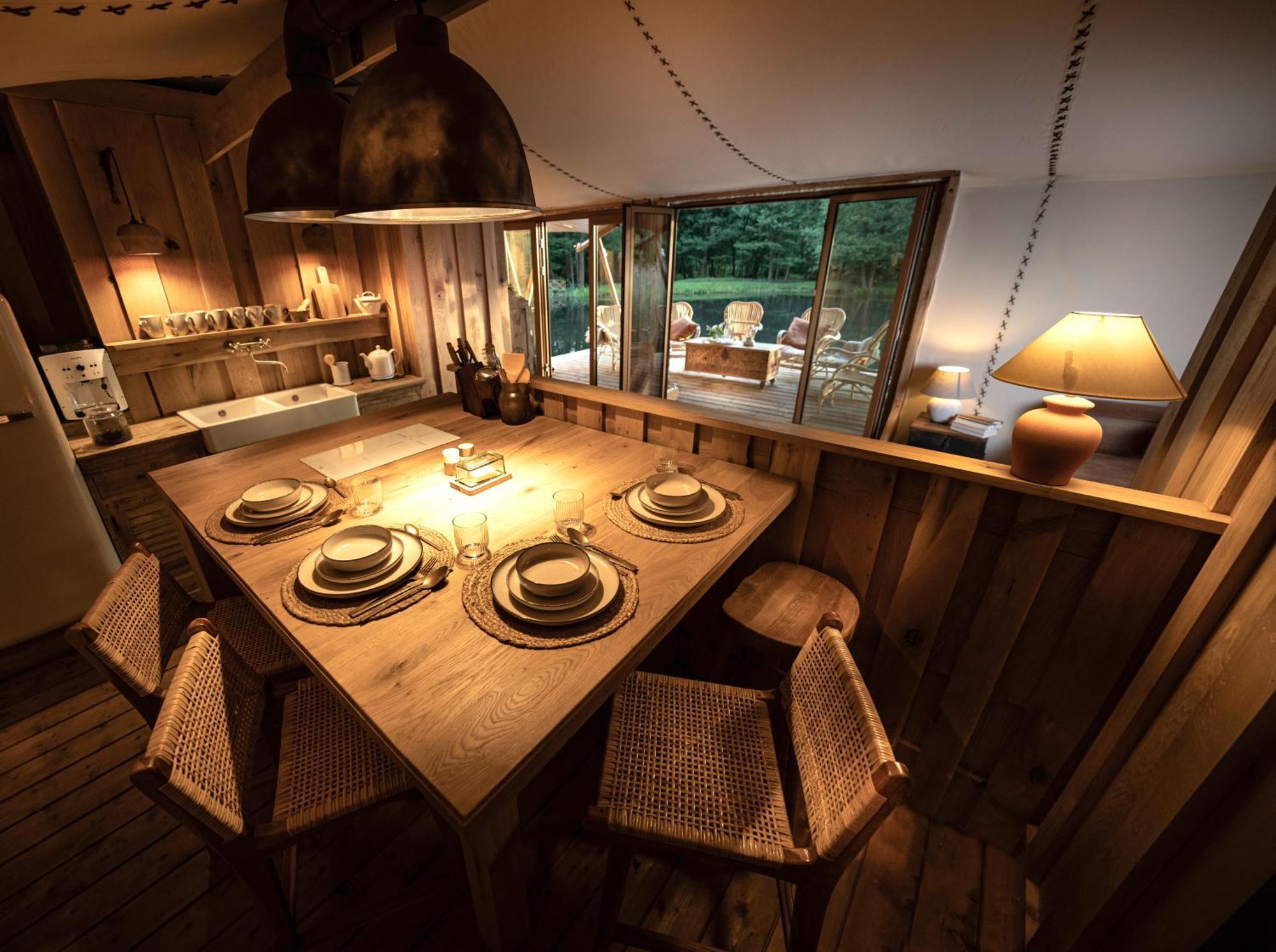 Urzeka Hotel Drzewce  ภายนอก รูปภาพ